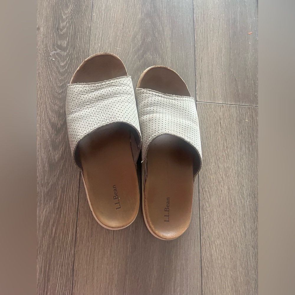 L.L. Bean Women's grey leather  Slide Sandals